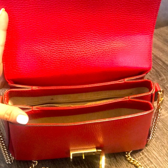 Red Gucci bag ! - Picture 3 of 4